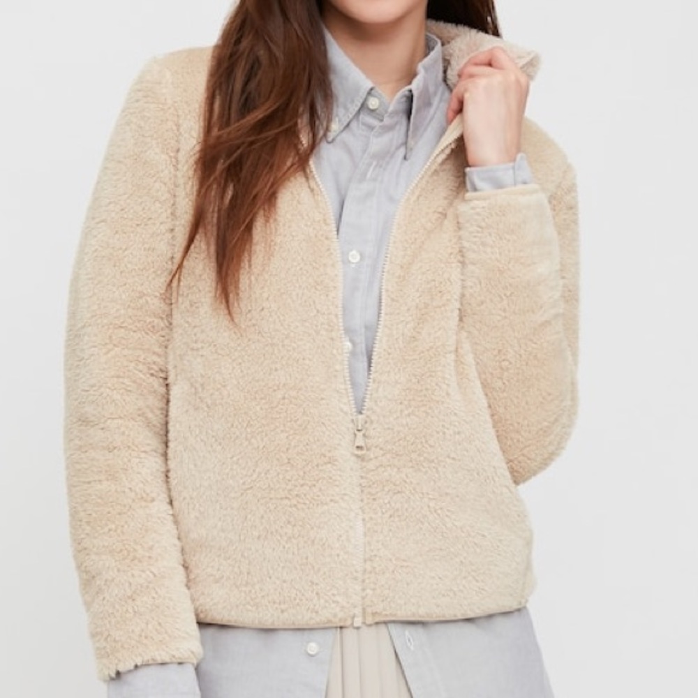 Uniqlo Fuzzy Yarn Fleece Teddy Zip Up Jacket Beige
